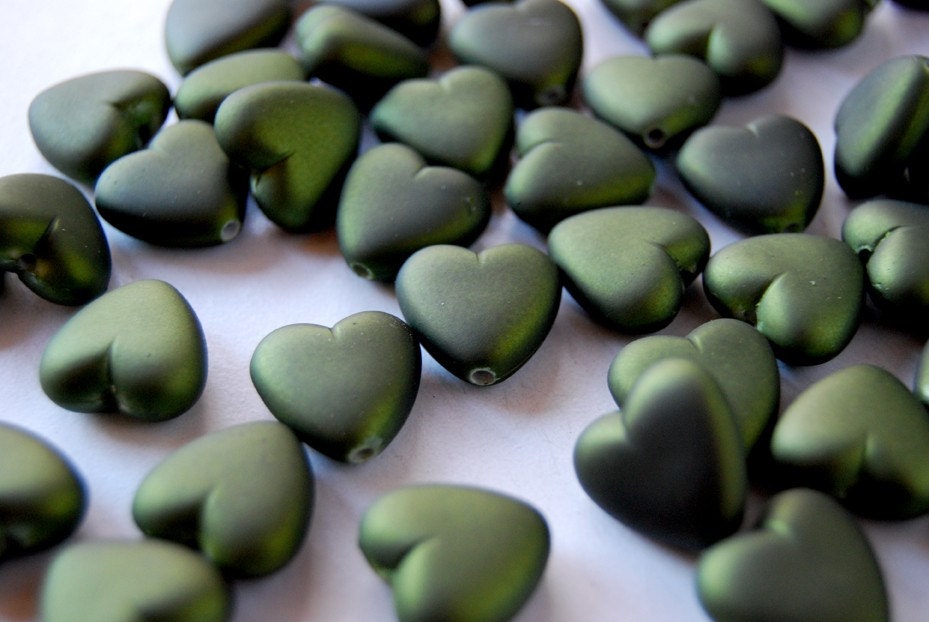 14 Beautiful Large Olive Green Heart Beads