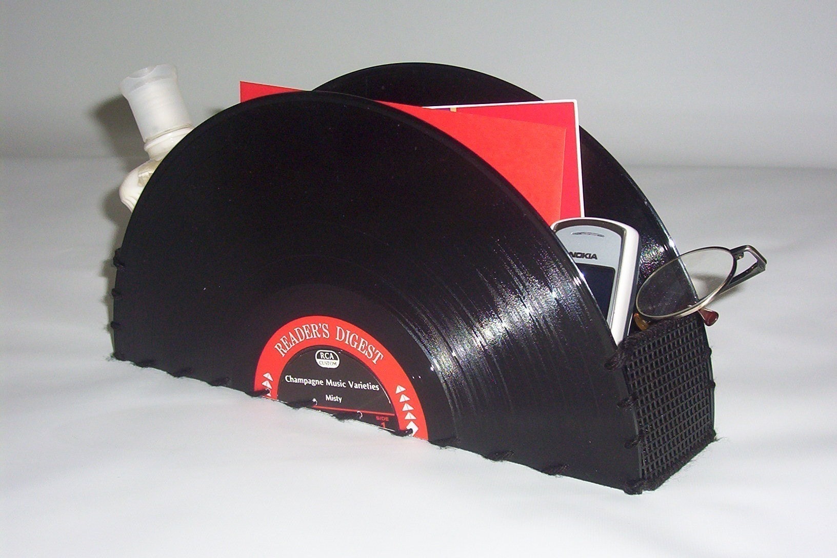 Recycled Vinyl RECORD ALBUM Container Holder for LETTERS COSMETICS REMOTE CONTROLS NAPKINS HAIR ACCESSORIES MAIL GLASSES CELL PHONE 