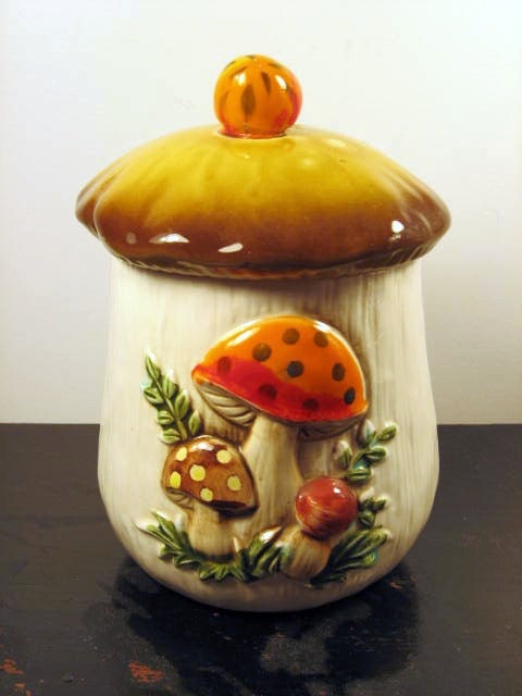 vintage 1970s ceramic mushroom kitchenware canister jar / 70s made in japan