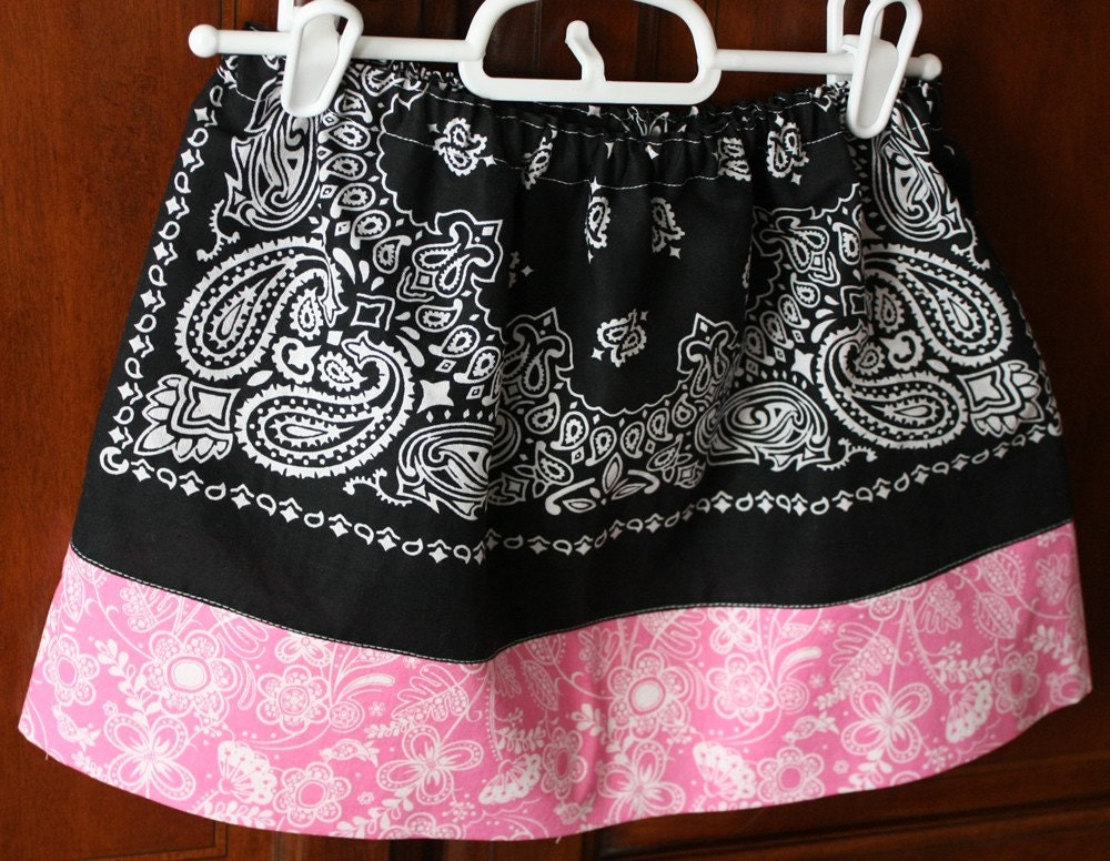 Pink and Black Bandana Skirt Girls Size 6 by daffodilsanddaisies