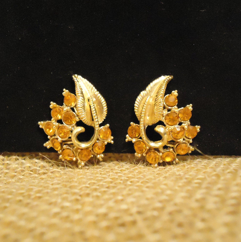 RESERVED for WEMBLY Vintage Earrings STAR Designed Gold with Gold Crystals Clip