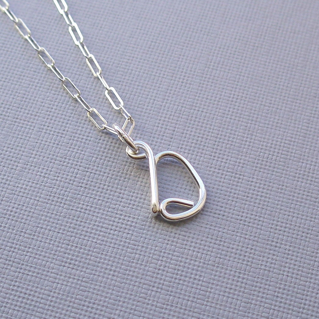 small letter D necklace (sterling silver wire letter)