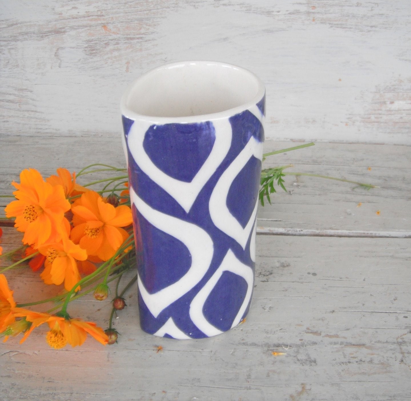 Mod cobalt blue vase as seen in Cottages and Bungalows Jan 2012----READY TO SHIP