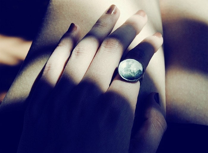 Full Moon ring