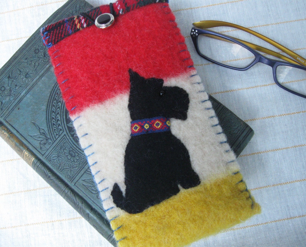 Scotty Dog Eyeglass / Sunglass Case - Vintage Wool