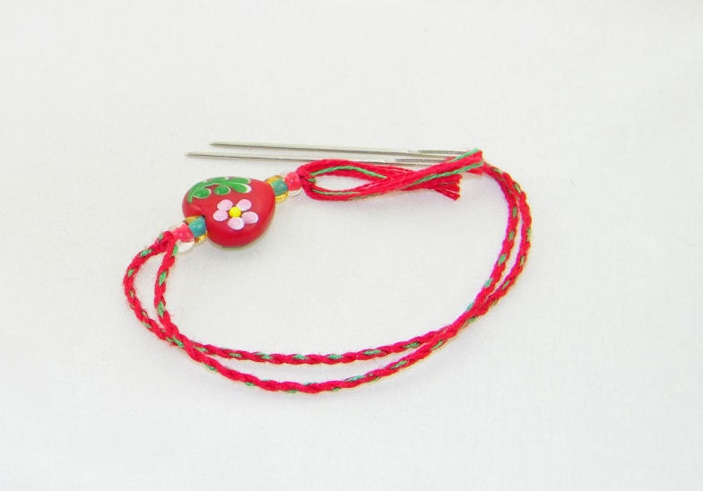 CLEARANCE - Red heart flowered count keeper needlework tool