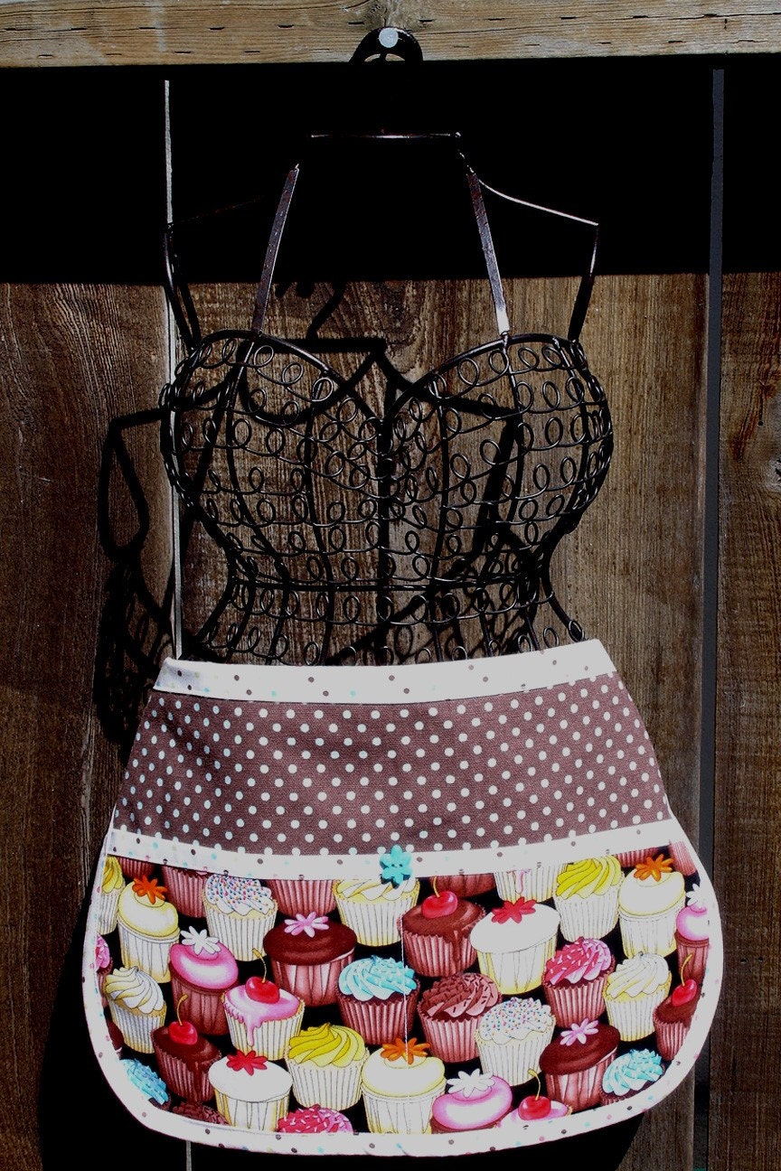 Half Apron Cupcakes Delight  - Mother/Daughter Set
