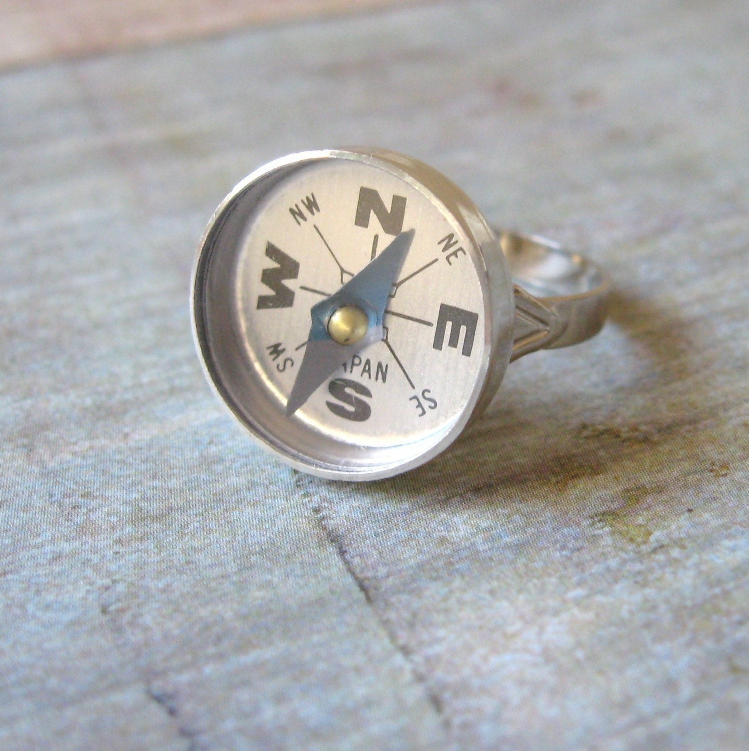 Compass ring - Road to Nowhere