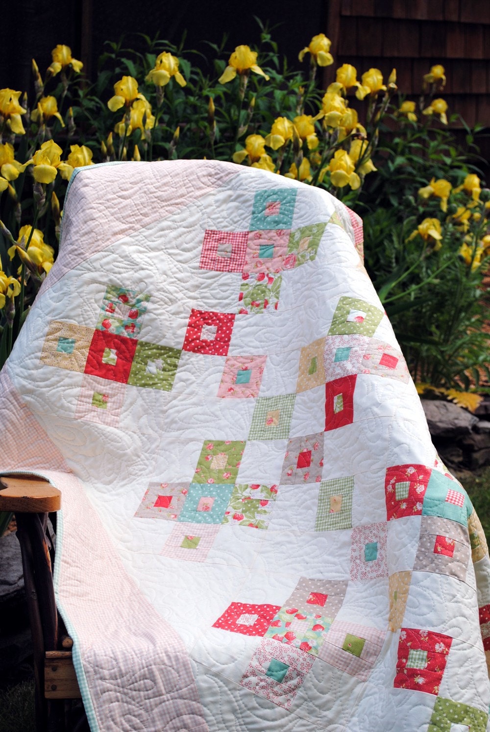 QUILT PATTERN Baby, Lap, or Twin size.... Layer Cake or Fat Quarters, Better Together