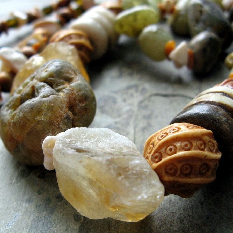 la topaze necklace-- mucha collection