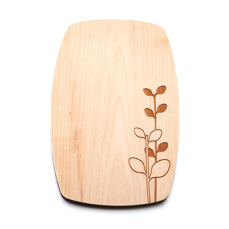 maple cheese board with engraved laurel pattern