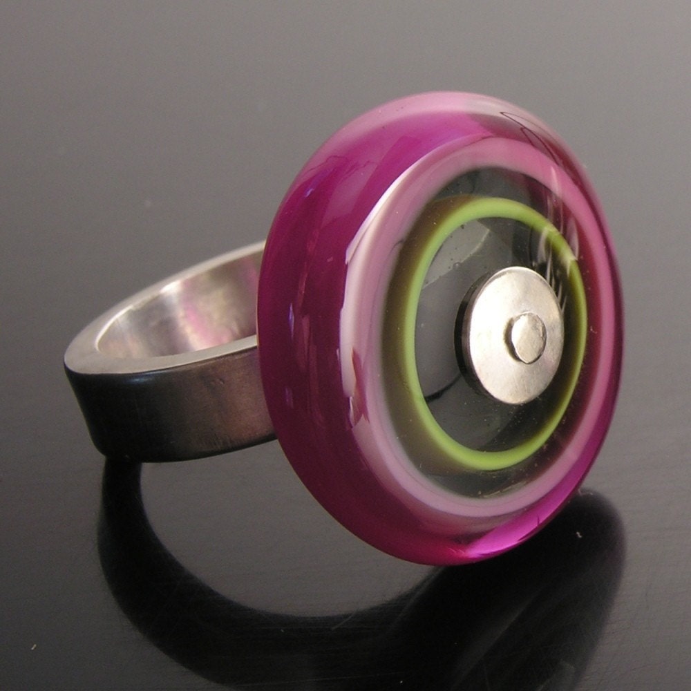 Circle Ring in Fuchsia, Lime, and Charcoal