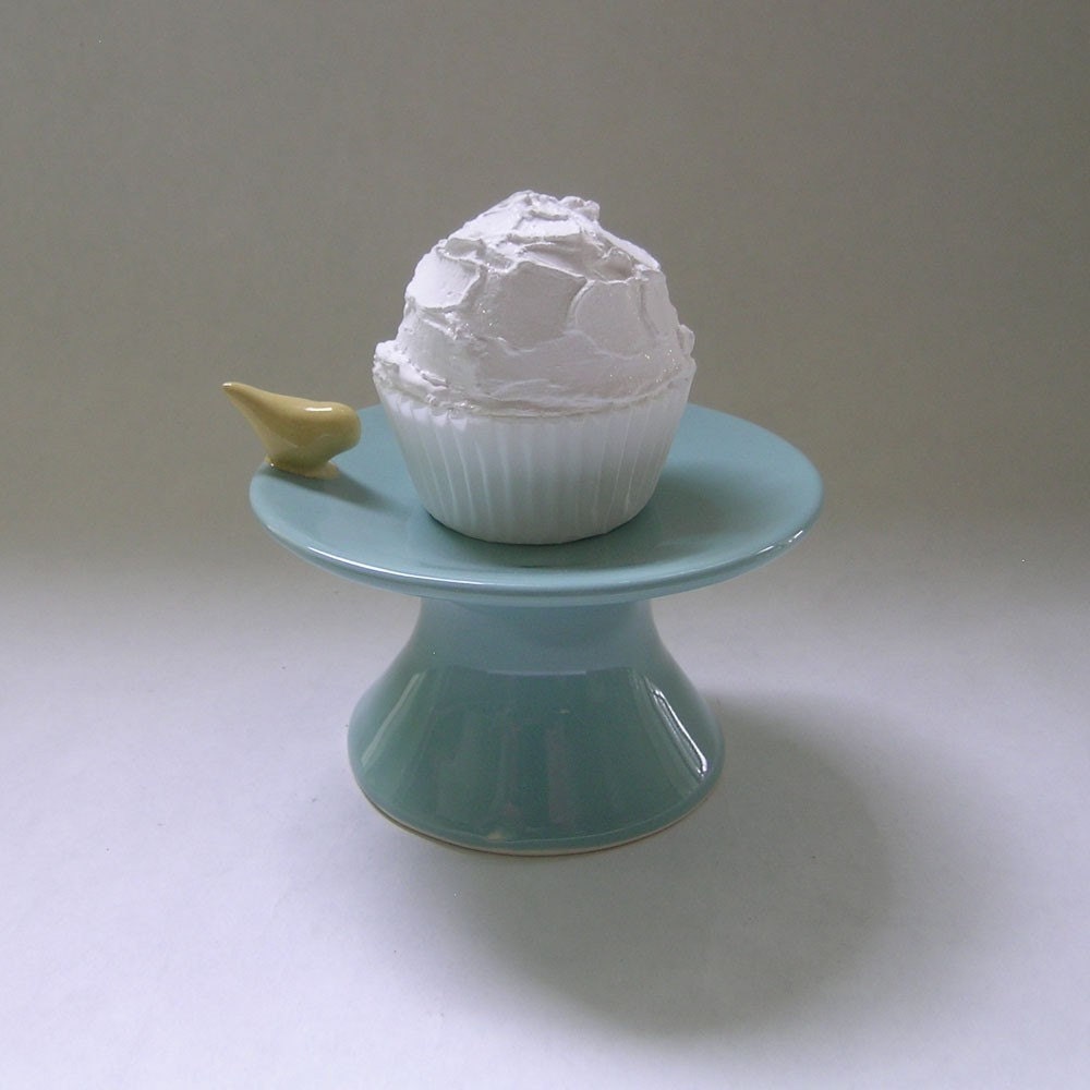 Bird Cupcake Ceramic Stand in Robin Egg Blue