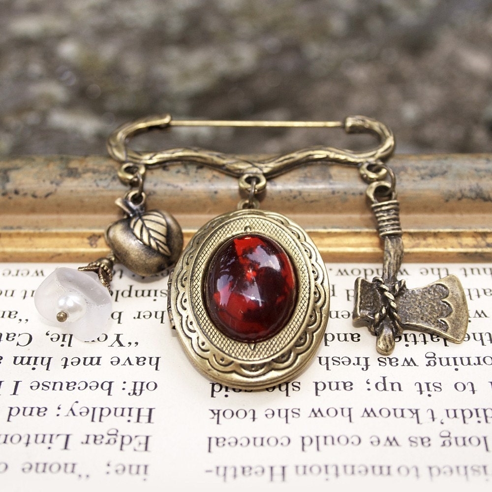 Snow White Inspired Locket Brooch, Once Upon a Time, Fairy Tale Jewelry, Snow White and the Huntsman