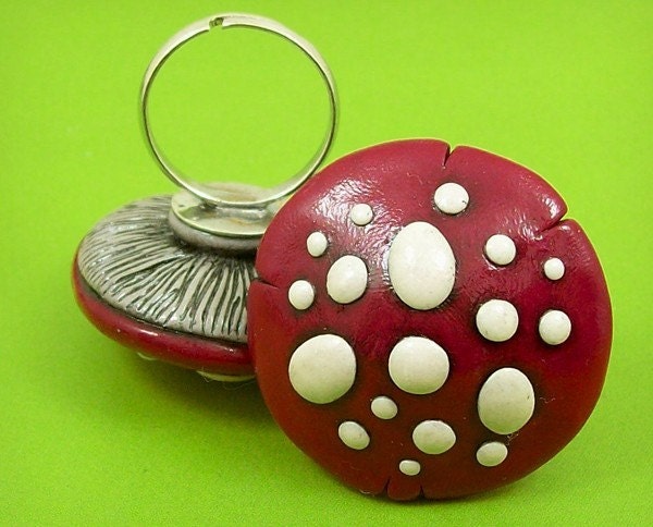 Red Mushroom Ring