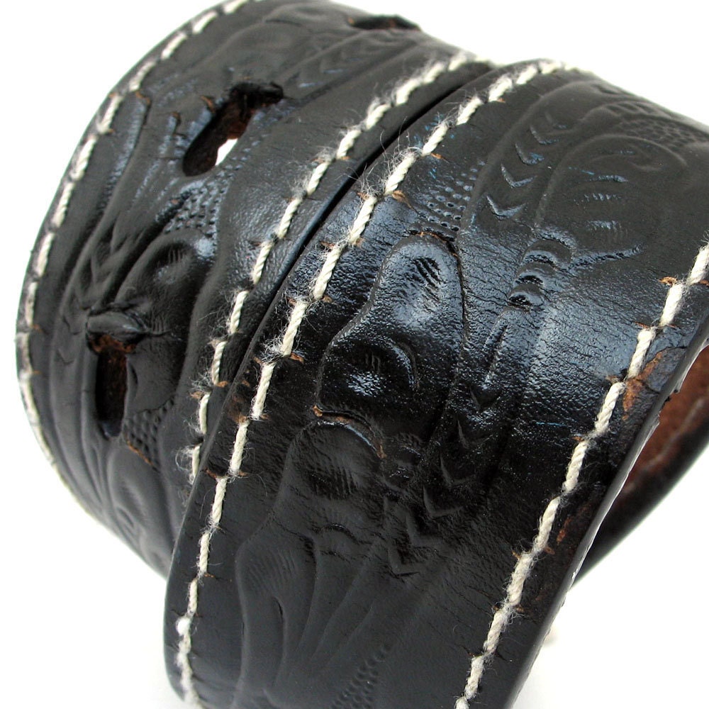 Black EcoLeather Dog Collar with Tooled/Stamped Classic Western Pattern, Size S/M, Small to Medium Dog, to fit a 13-16 Neck, OOAK
