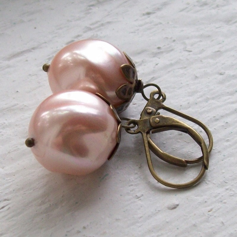 Peach Dhalia Earrings