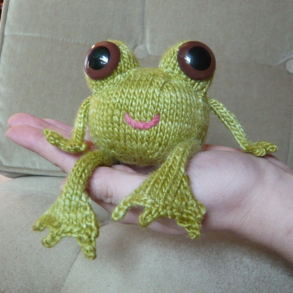 Happy Frog knitting pattern