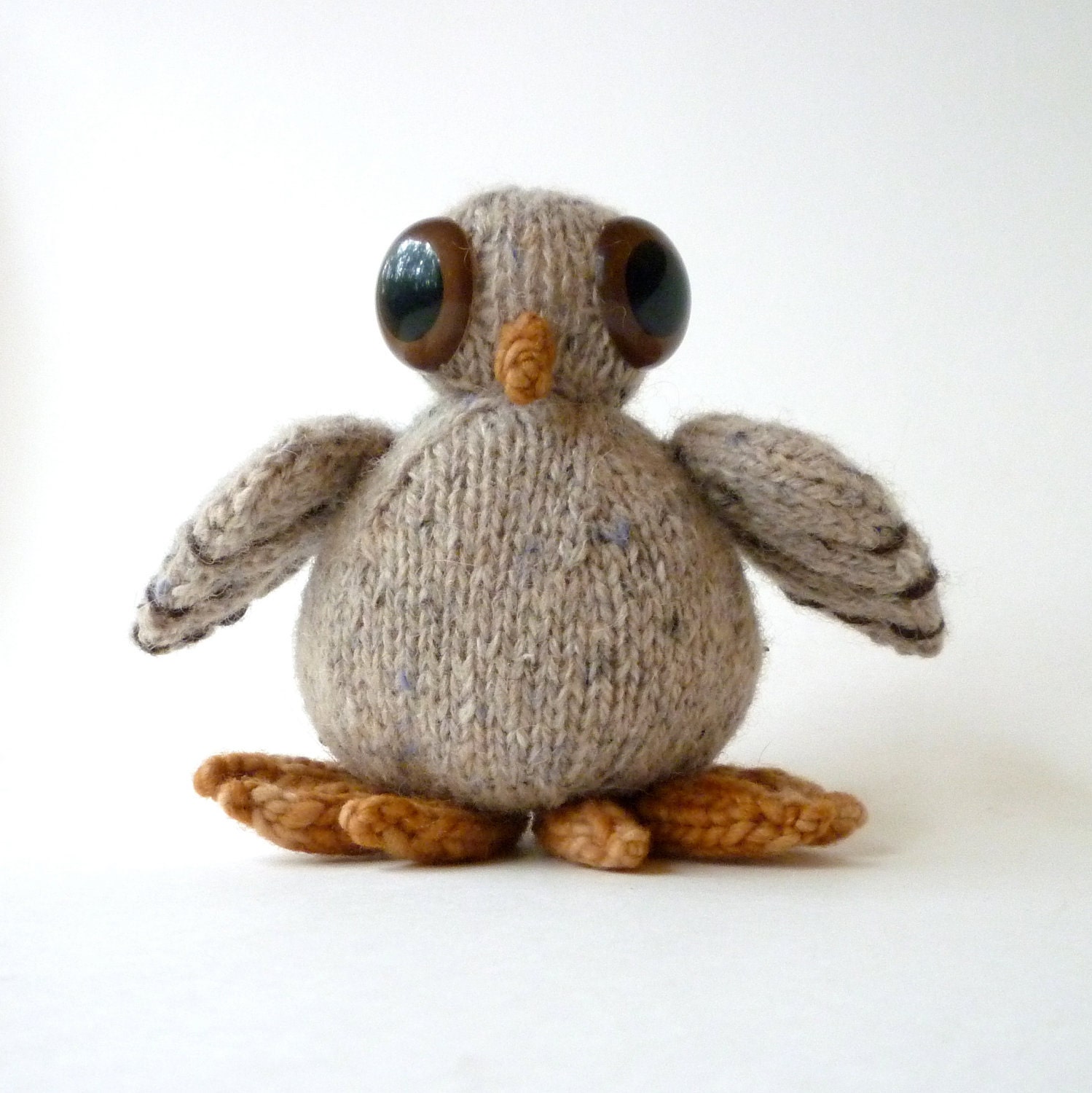 Little Hand Knitted Yarn Owl