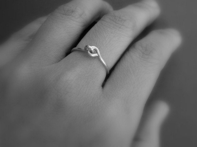 HOLDING HANDS sterling silver wire ring