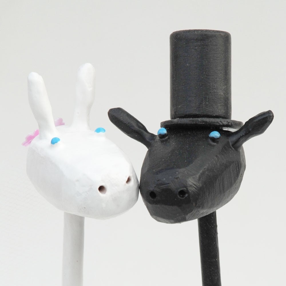 Giraffe Bride and Groom Wedding Cake Toppers