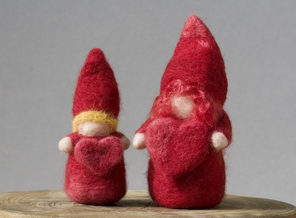 Needled-felted Mother and Child by Julie Blanchette on Etsy