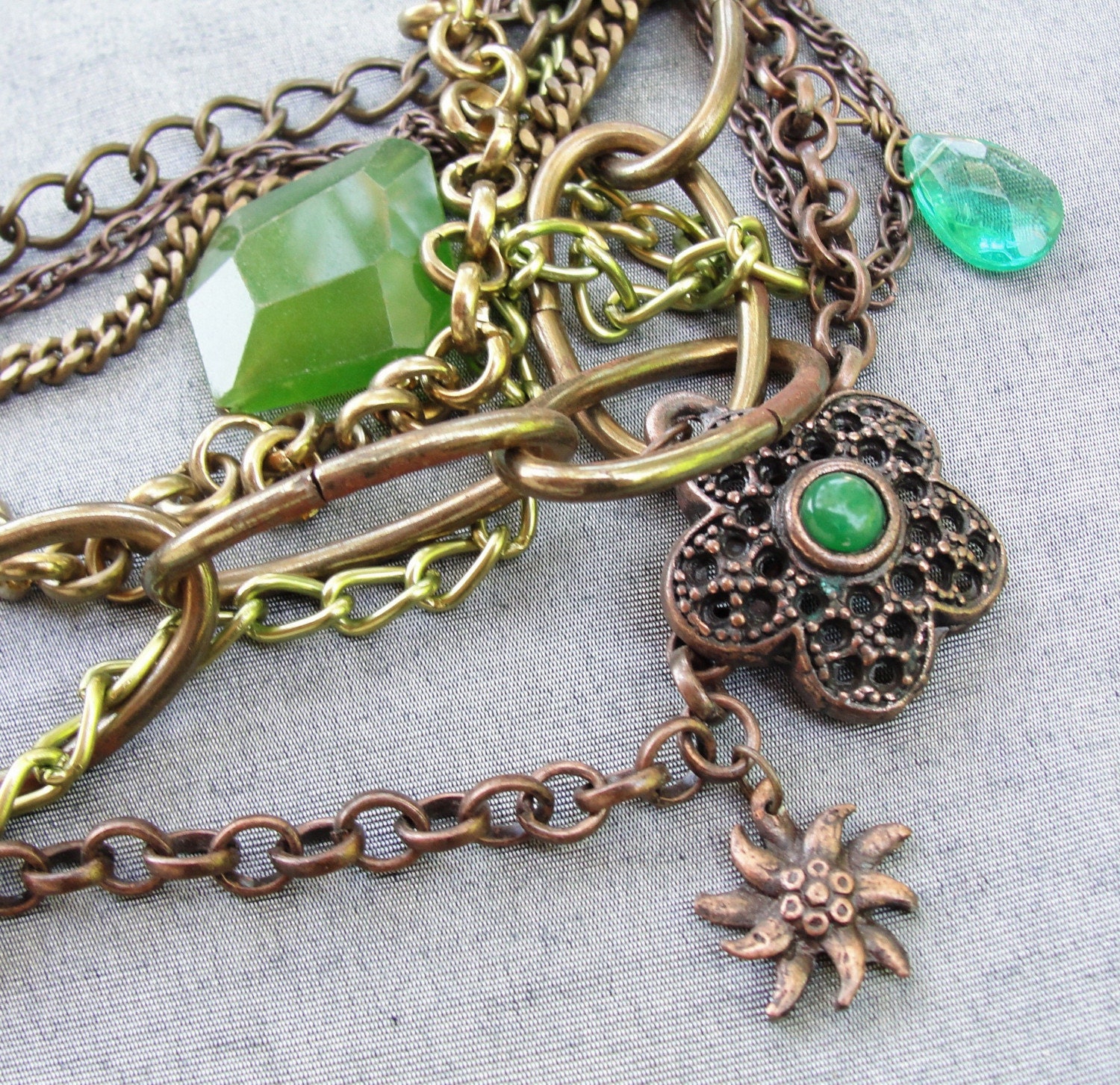 Chained Statement Necklace - Grass Green Meadows