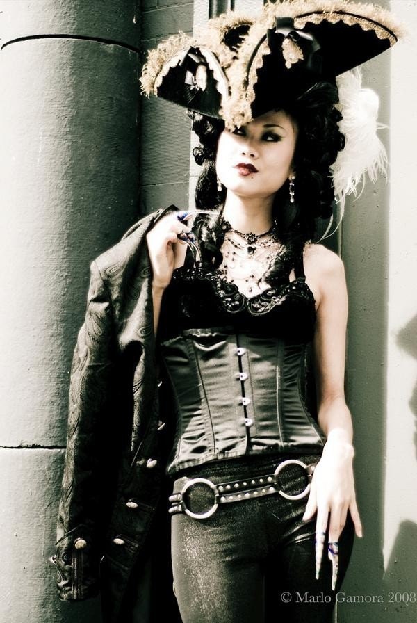 The Munchausen - Velvet Tricorn Hat - Pirate - Marie Antoinette