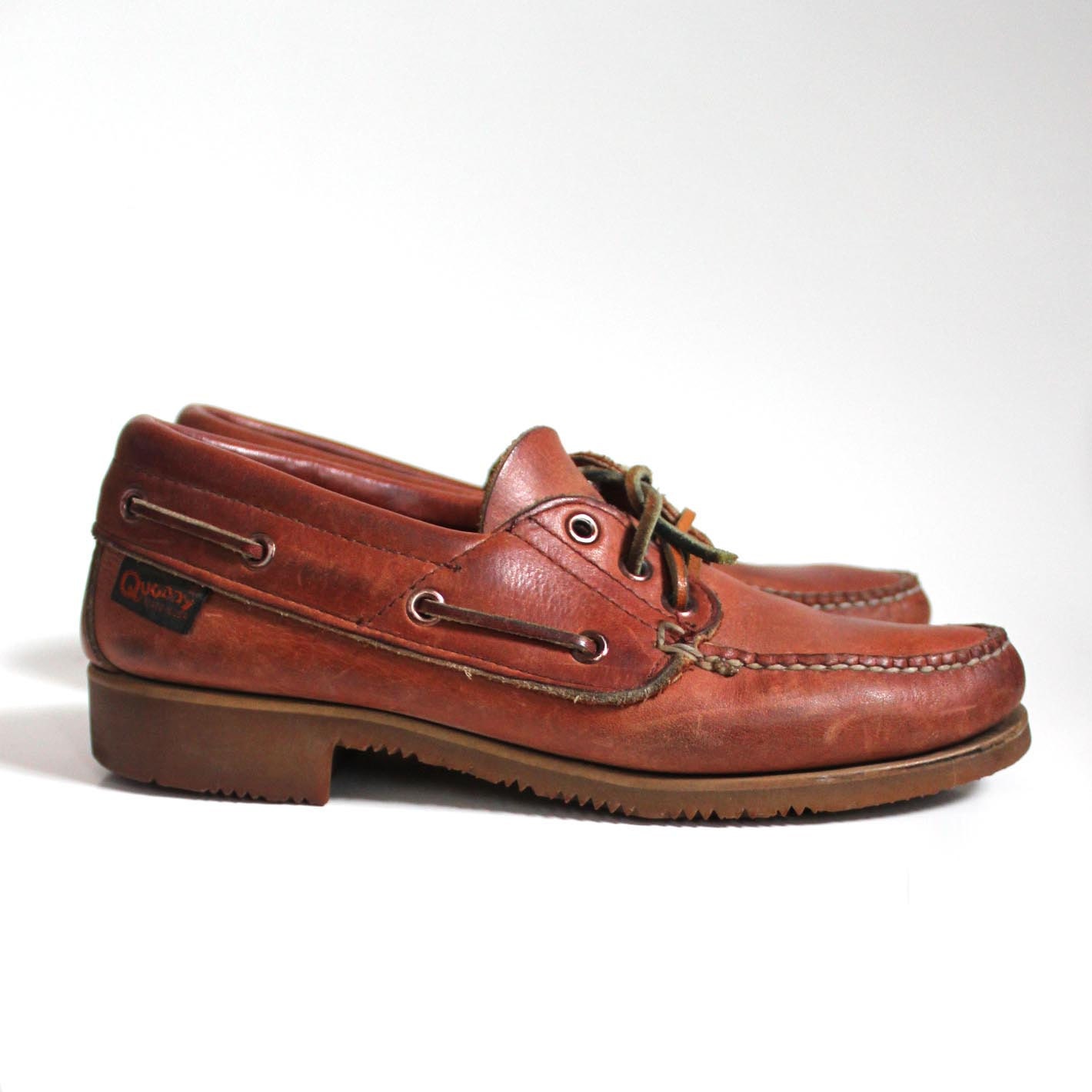 shoes 8 brown leather camp mocs with low heels. 70s Quoddy vibram soles. loafers. boat shoes.