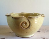 Yarn Bowl, Knitting bowl, Yarn bowls, Crochet bowl, yarn holder,