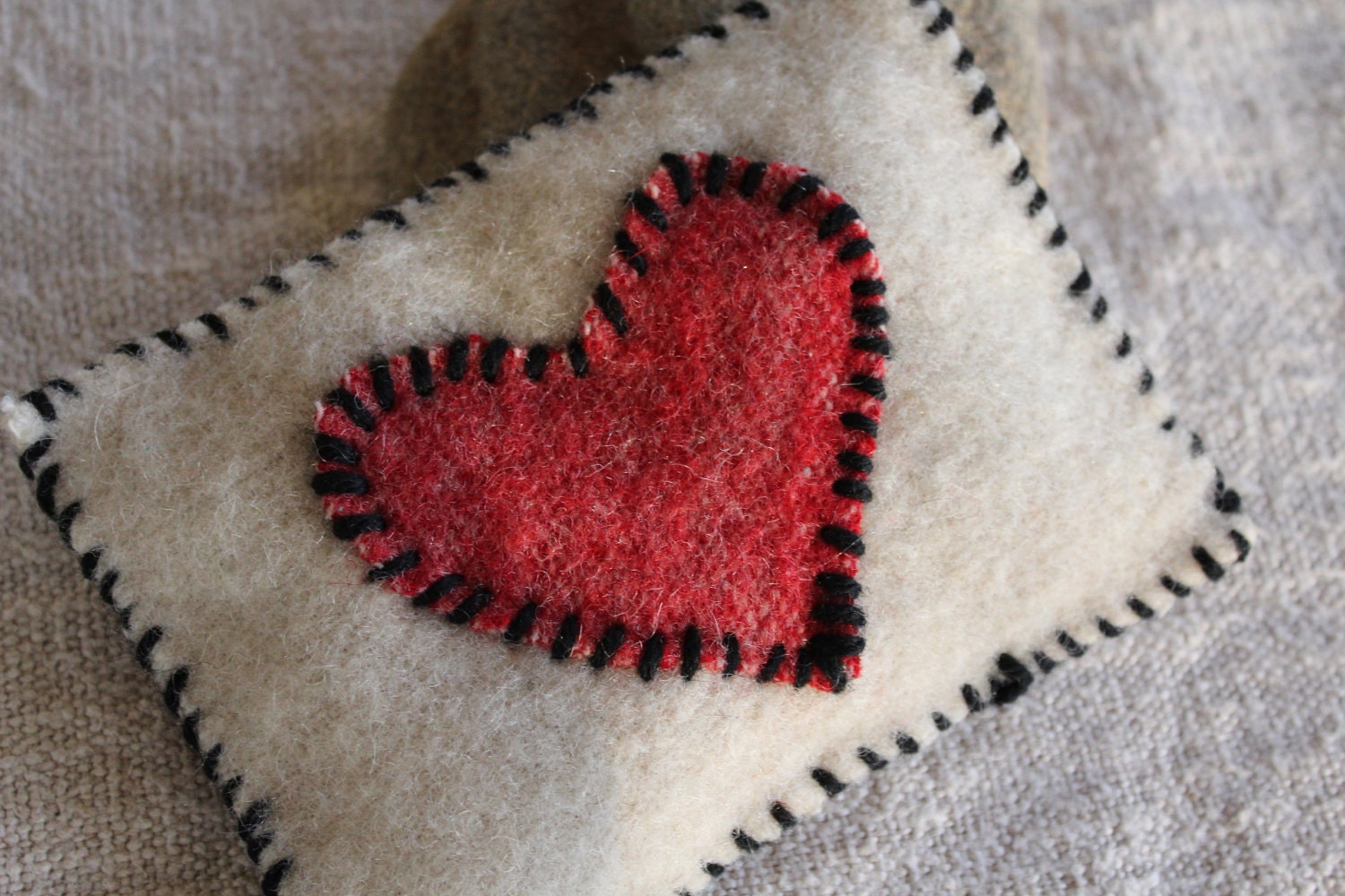 Here's My Heart Balsam Sachet - Wool Camp Blanket - Handmade Red Heart on White with Black - catnapcottage
