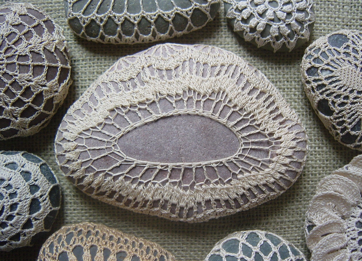 Crocheted Lace Stone, with Tiny Stitches, Beige, with Pinkish Gray Stone, Handmade
