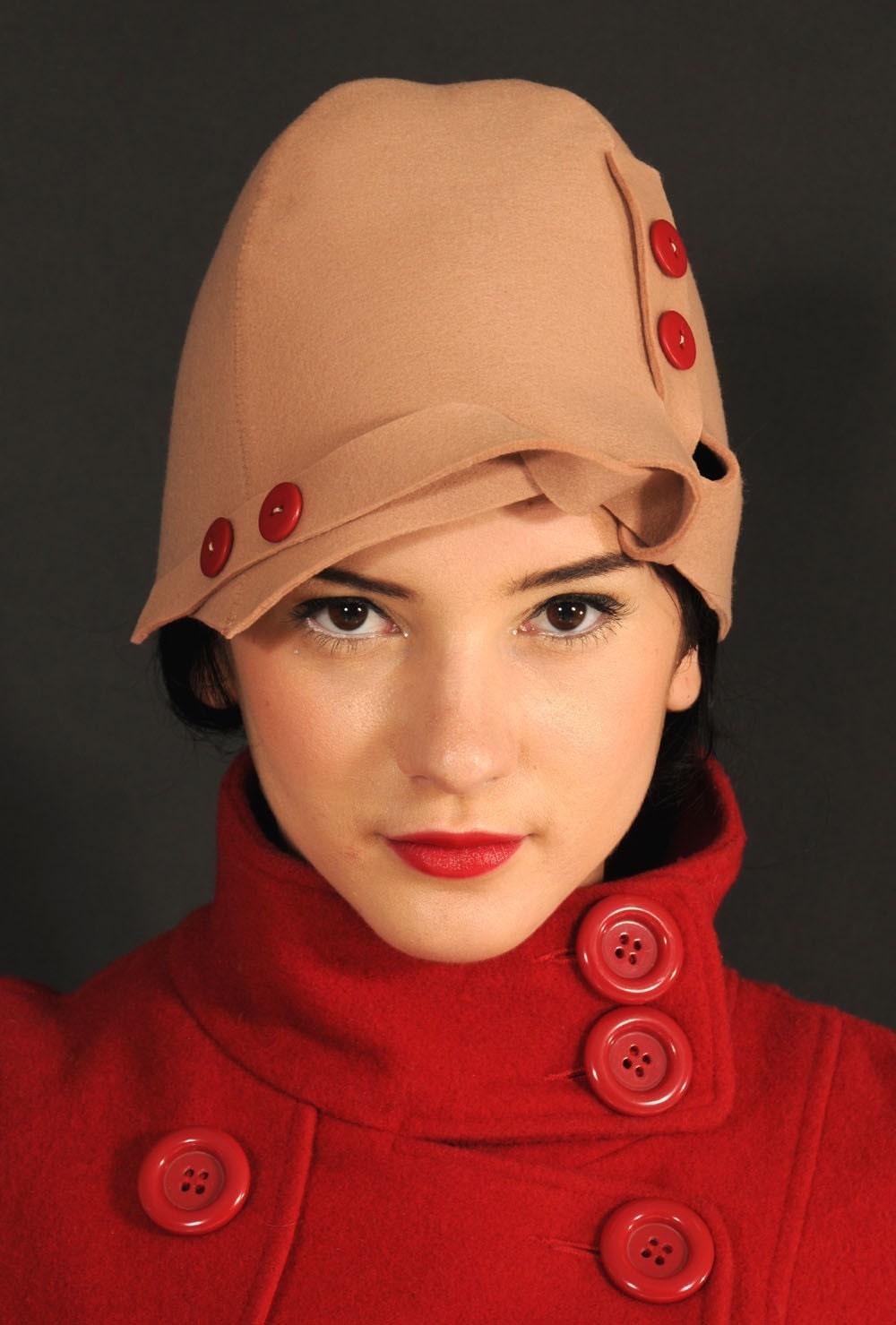 BEIGE KNOT HAT