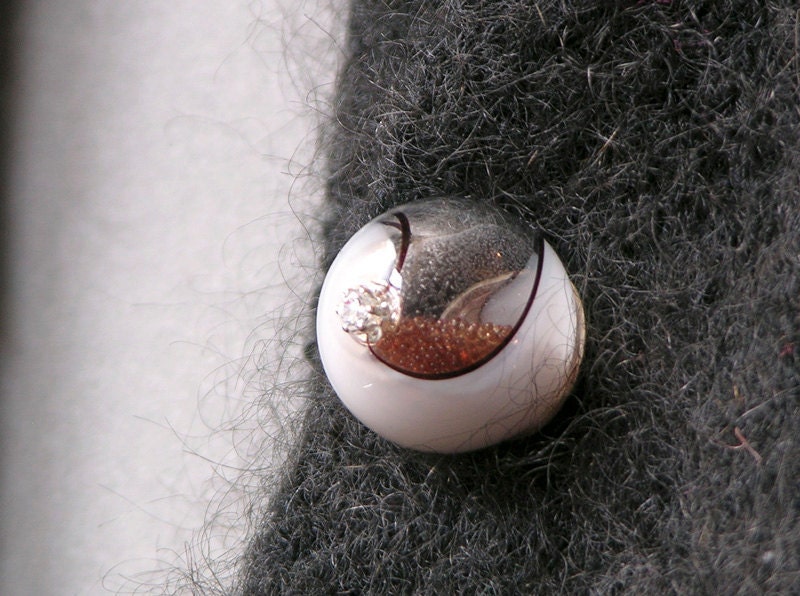 White Swirl Bobble Brooch