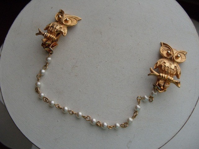 Vintage Owl and Faux Pearl Sweater Clip