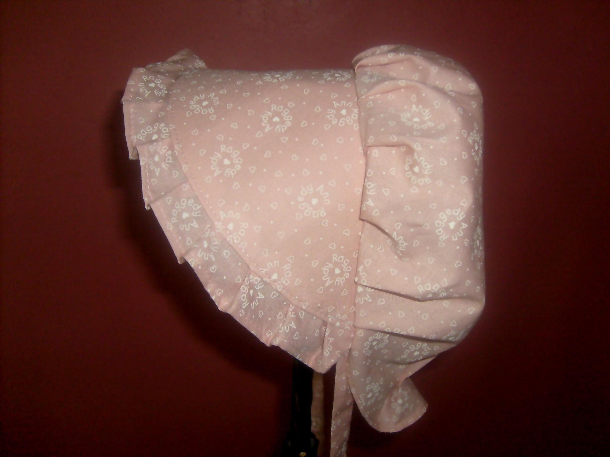 Infant Sunbonnet, x-small, Scattered Hearts on Dusty Peach LIMITED