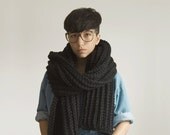 The Soopa Scarf  in Black