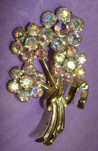 Lovely Vintage Rhinestone Floral Bouquet Brooch