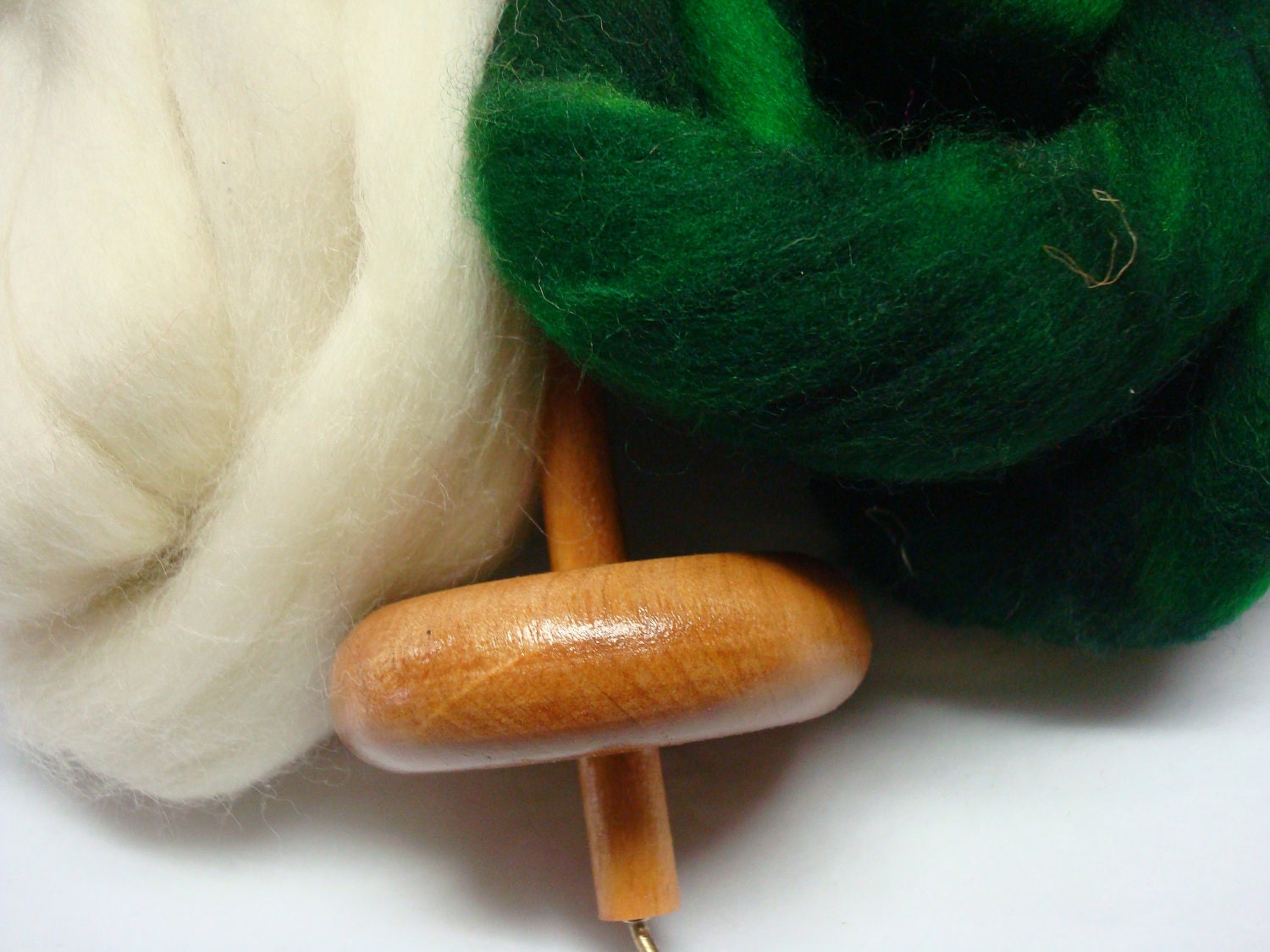 Drop spindle Kit With Shamrock Green Variegated  Spinning Fiber