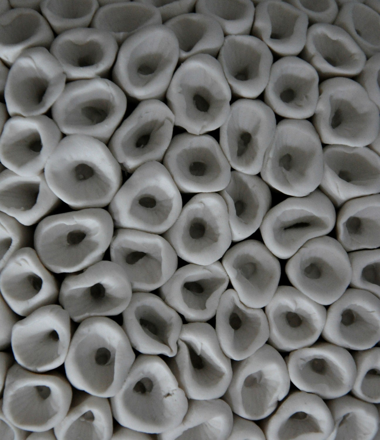 Lily - Porcelain Micro Tile Decorative Ceramic Wall Tile Flower Sculpture 3D Wall Tile Tropical Beach Decor