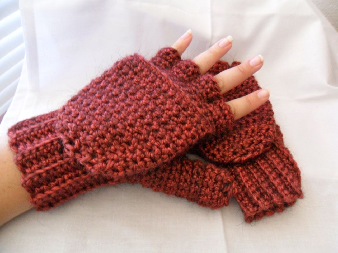 Super Thick and Warm Tomato Red Alpaca Wool Crocheted Convertible Fingerless Mittens/Gloves - Currant Black Wine