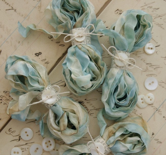 SKY BLUE MELODY Cabbage Roses Ribbon