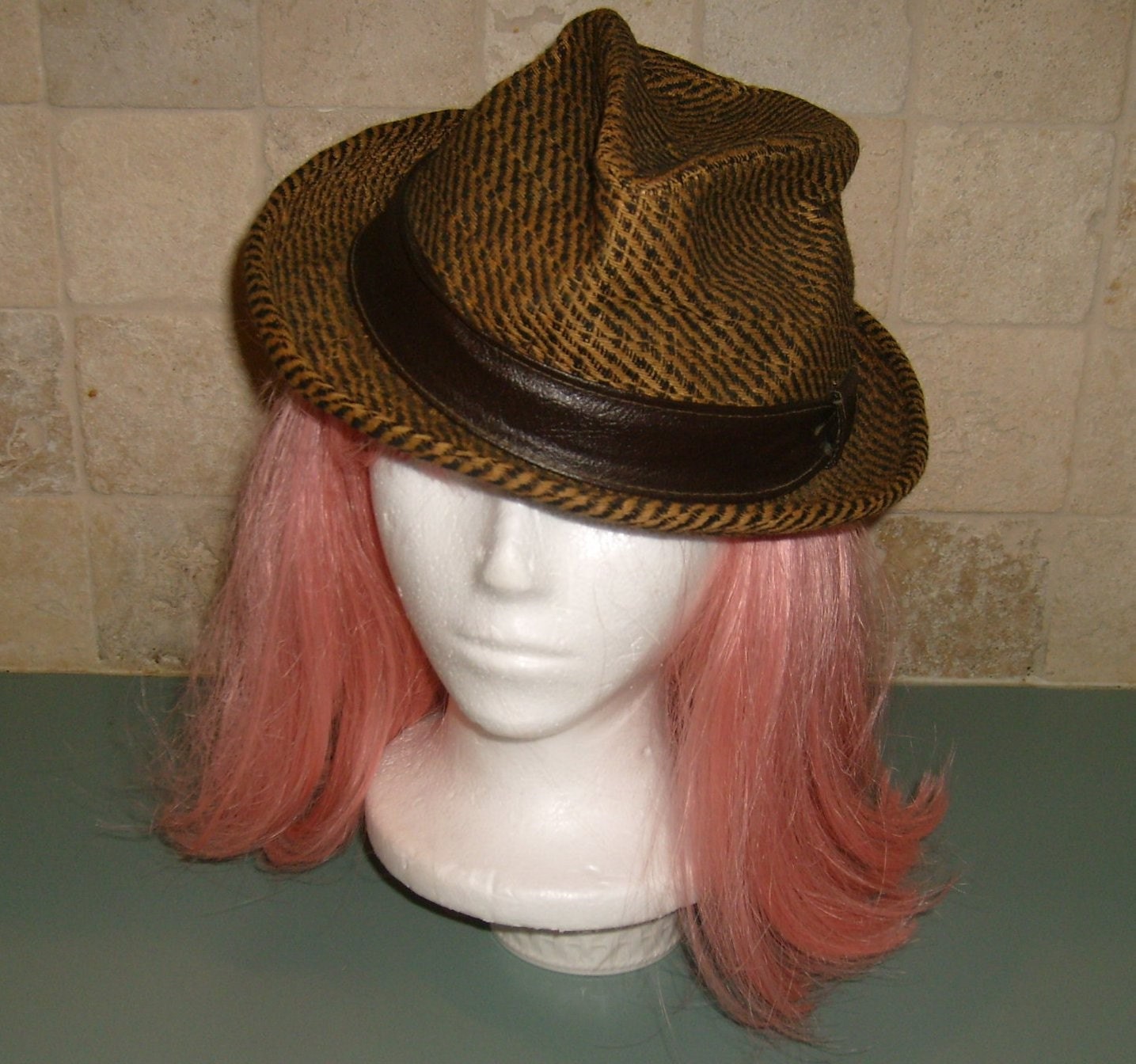 r e s e r v e d 50's FEDORA