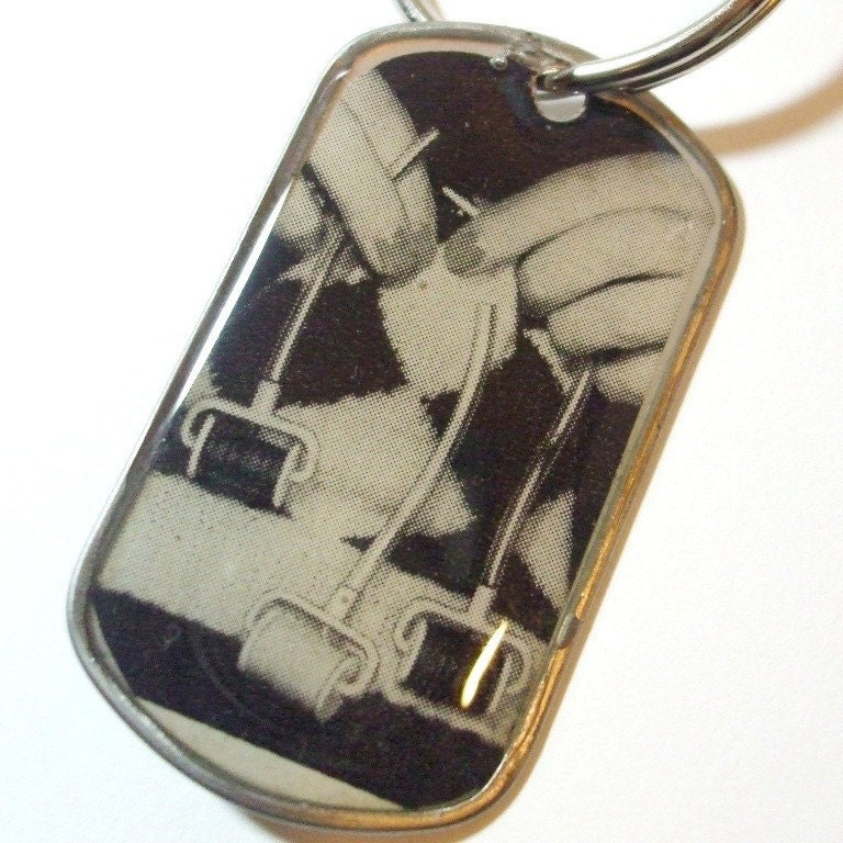 Dogtag Keychain or Necklace - Knitter's Friend - Resin coated vintage image - Buy 3, get 4th free