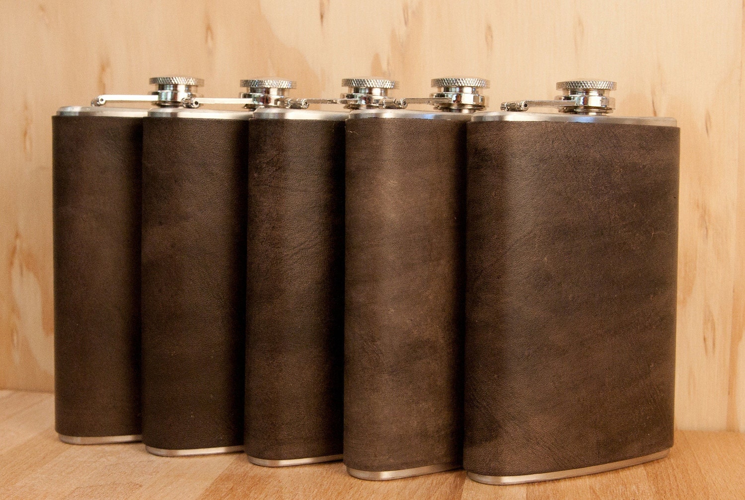 Groomsmen Flask Set - Handmade leather and stainless steel - antique black