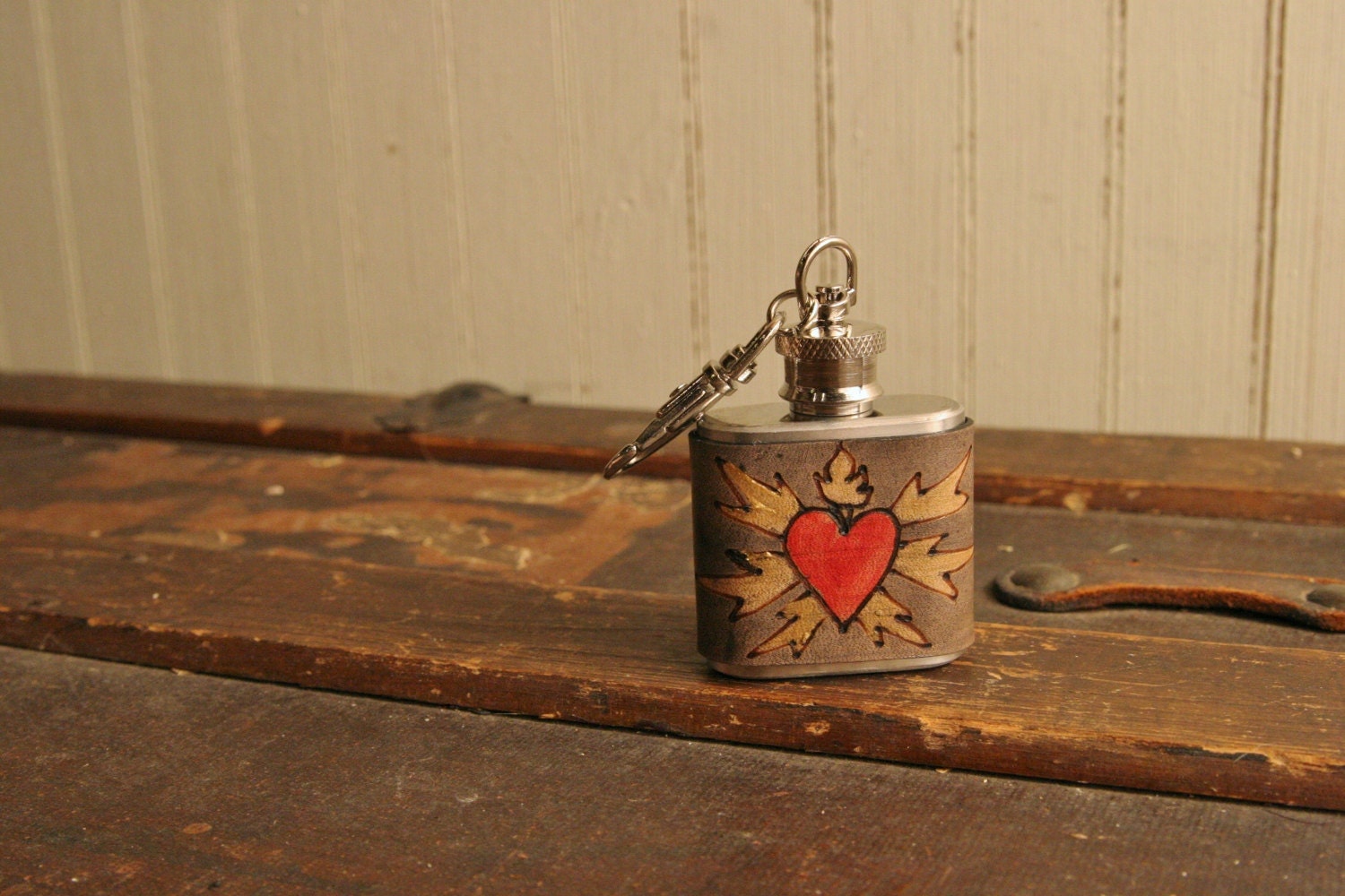 1oz Flask Key chain - Leather and Stainless Steel - Charger pattern with sacred heart