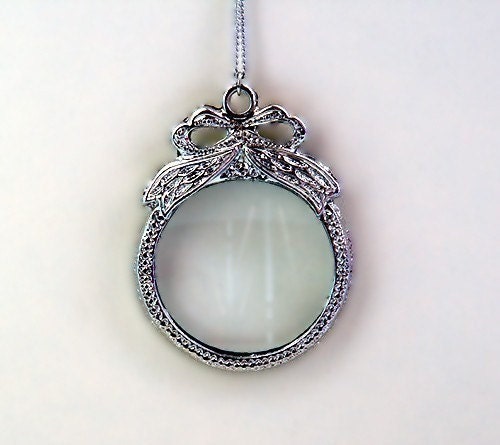 Magnifying Glass Necklace with Bow