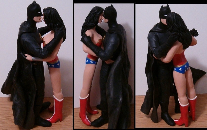 Custom Wedding Cake Toppers Figure set - Kissing Superheroes - Your Choice