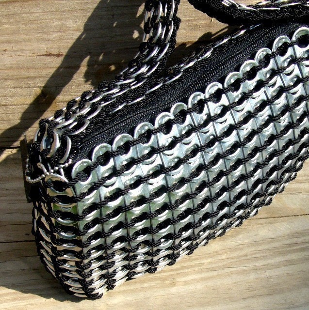 Pop Tab Purse, small zipper