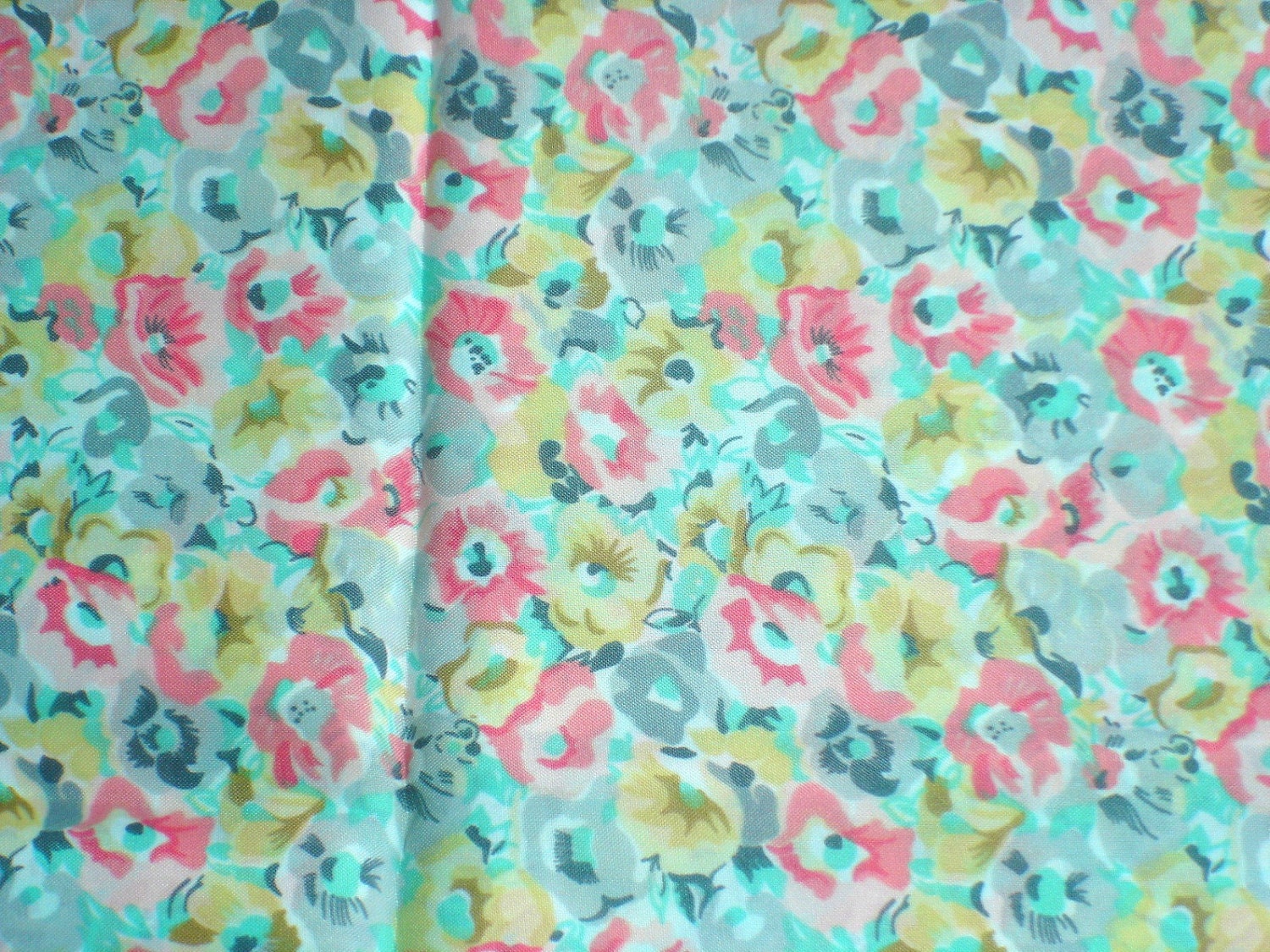 Flower Print Polyester Vintage Fabric 60 x 2.2 by CreativityU